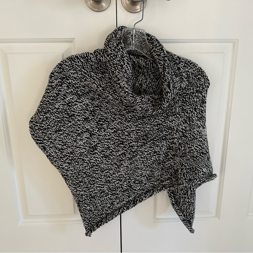 Knit Topper / Cropped Poncho - One Size